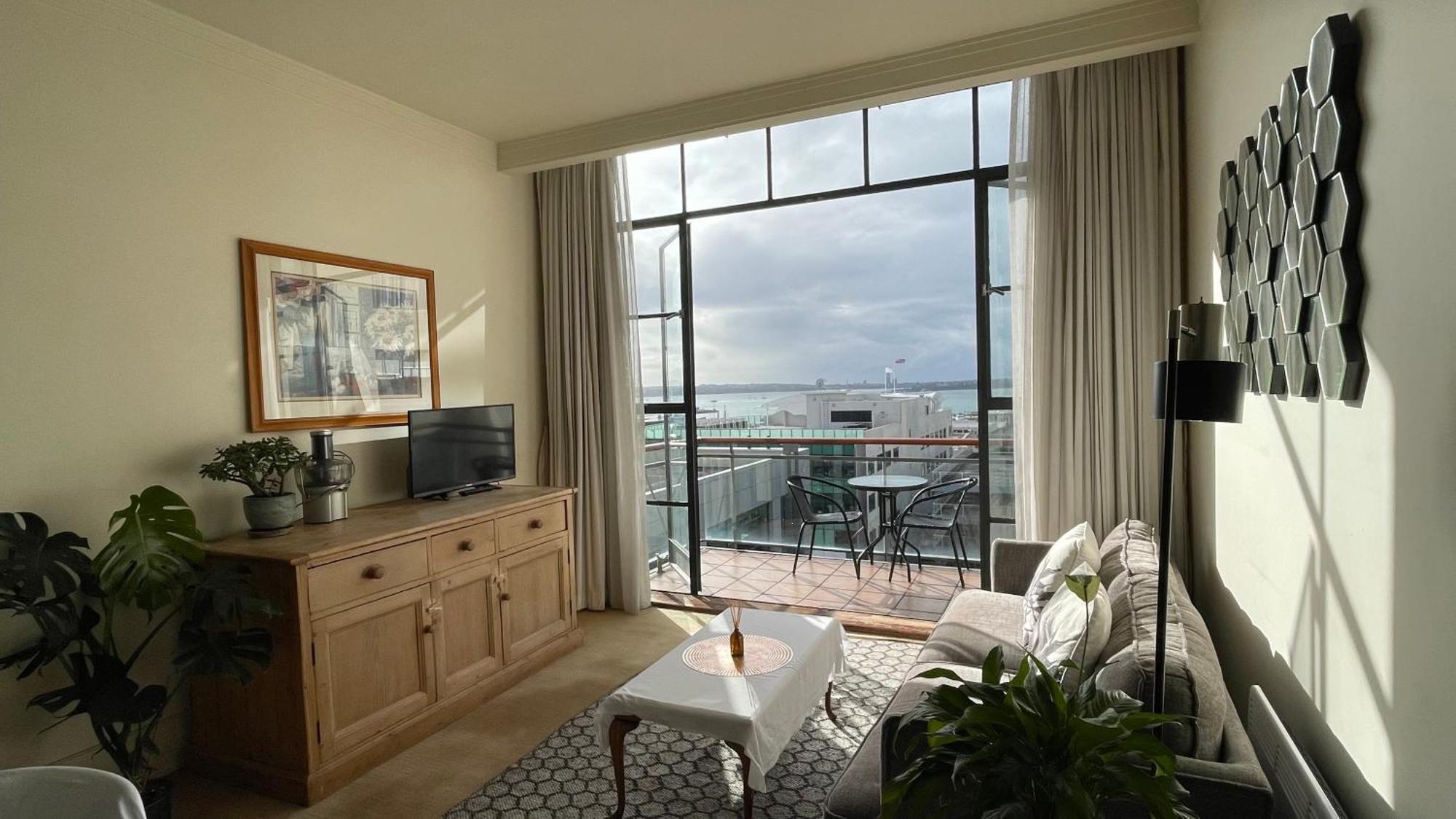 Sea View Heritage Apartment With Balcony Auckland Exterior photo
